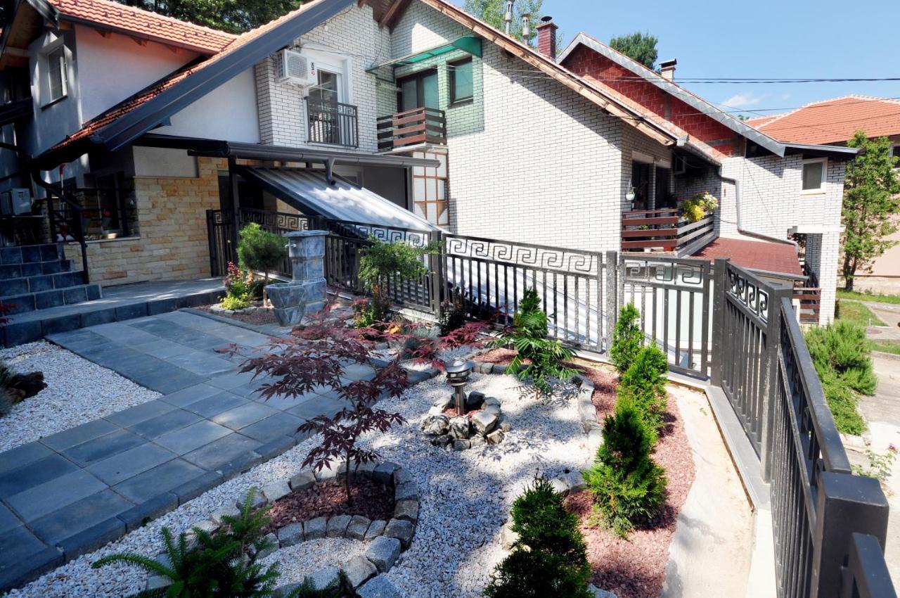 Stil Park Apartmani Vrnjačka Banja Extérieur photo